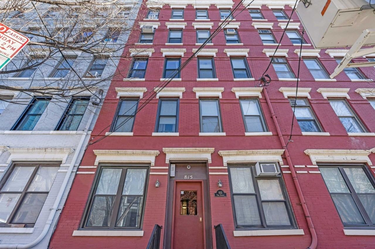 815 Park Ave
