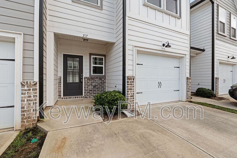 317 Sumac Trl - Photo 3 of 20