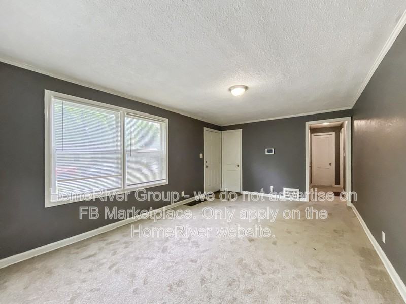 7615 E 49th St - Photo 6 of 20