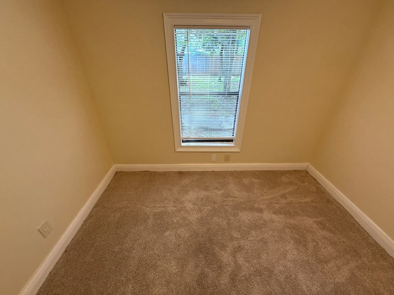 6430 W Grant St - Photo 7 of 17