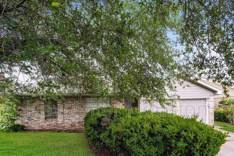 4419 Curly Oaks Dr - Photo 2 of 16