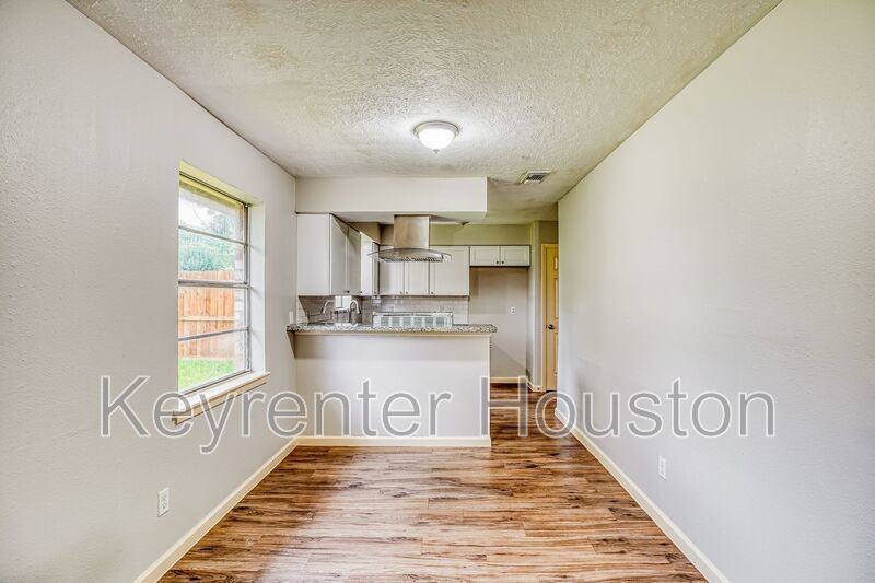 4419 Curly Oaks Dr - Photo 6 of 16