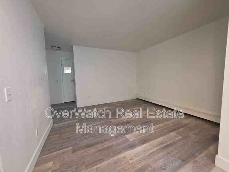 1515 Nelchina St #4 - Photo 6 of 6