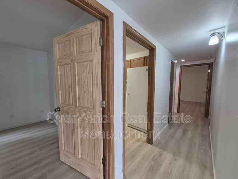 7021 Howard Ave - Photo 5 of 23