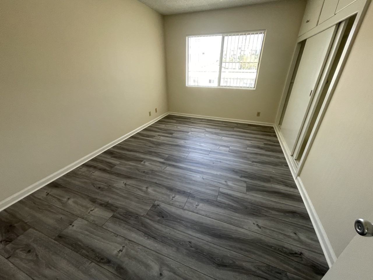 365 W Doran St #305 - Photo 7 of 7