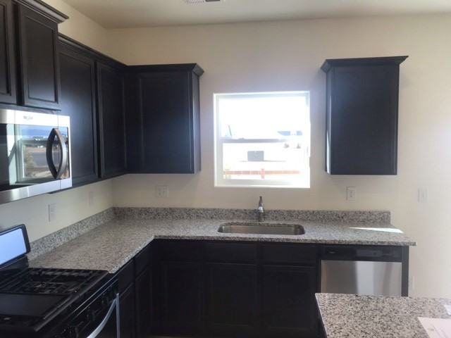 7307 Aspen Brook Ave - Photo 5 of 10