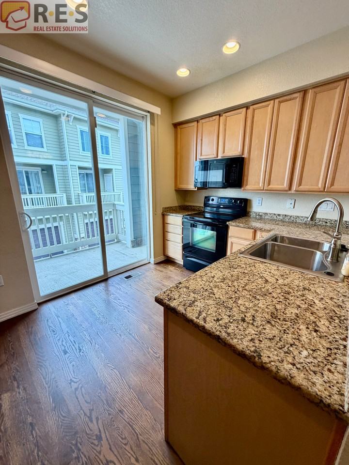 9404 Ashbury Cir #103 - Photo 3 of 17