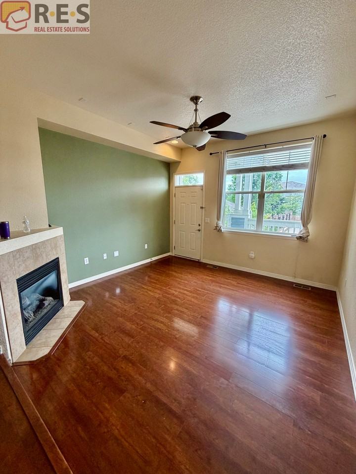 9404 Ashbury Cir #103 - Photo 4 of 17