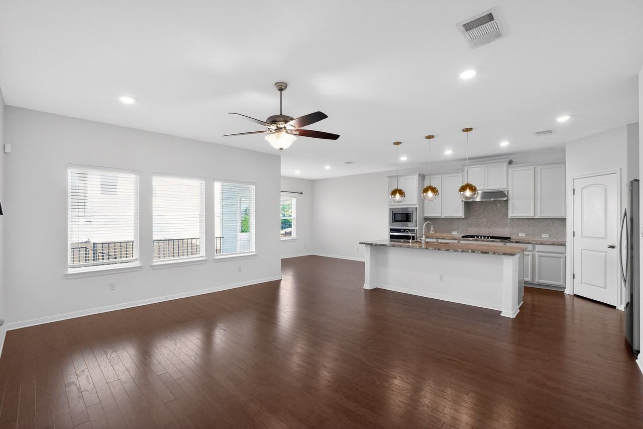 108 Meadow Wood Cv - Photo 3 of 20