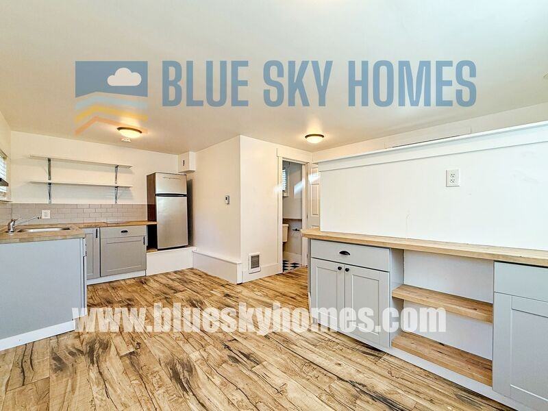 512 20th Ave S - Photo 4 of 9