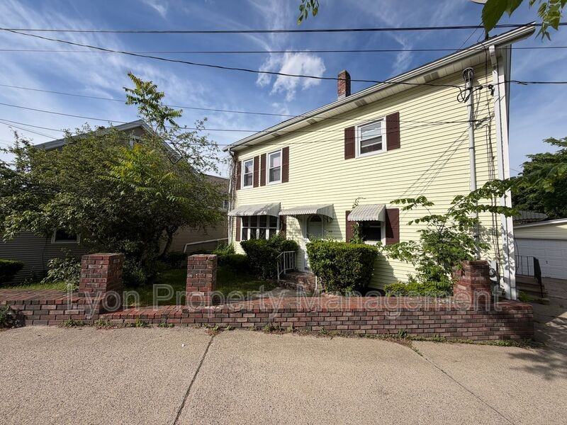 401 Broad St #403-1stFL - Photo 3 of 13