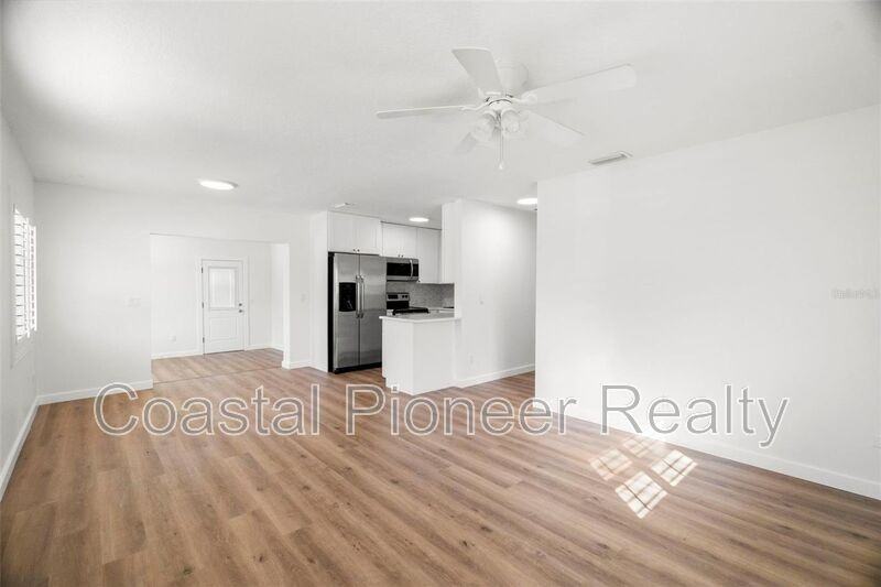 6710 S Cortez St - Photo 7 of 25