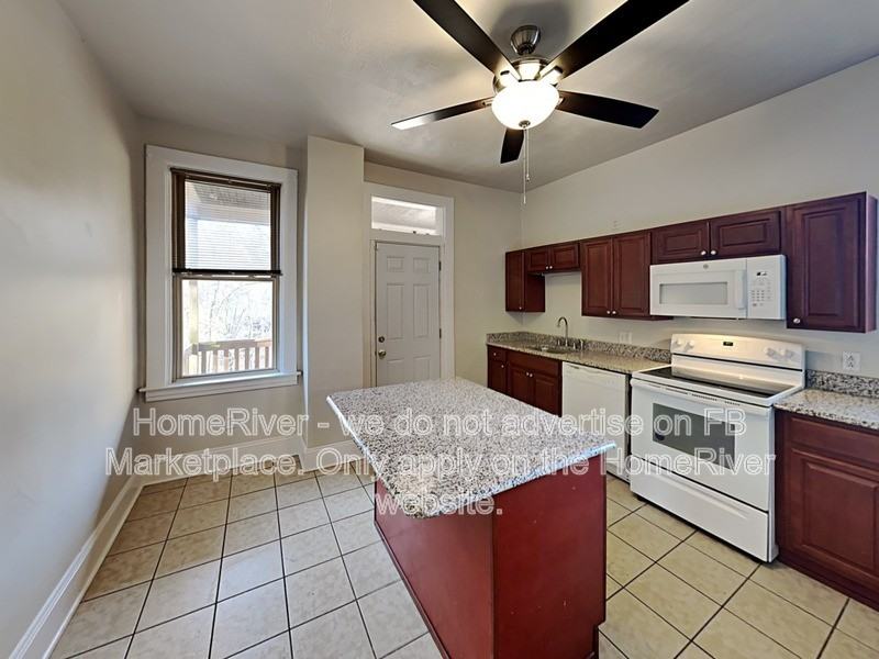 711 Hampshire Ave - Photo 2 of 28
