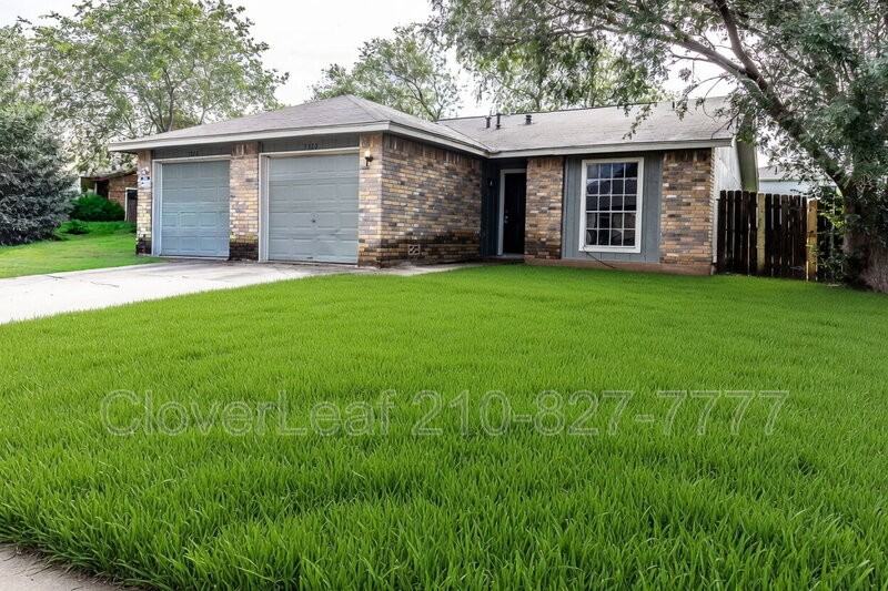 5528 Lochmoor - Photo 2 of 26