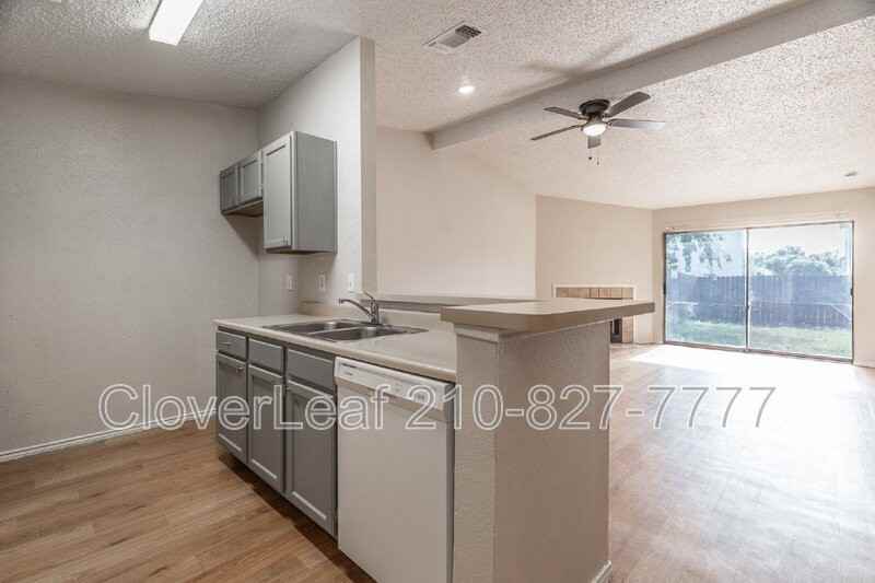 5528 Lochmoor - Photo 5 of 26