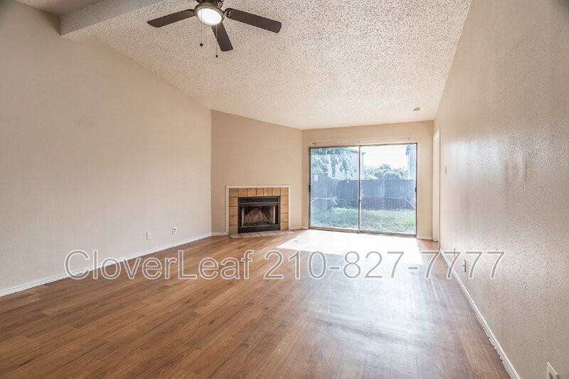 5528 Lochmoor - Photo 6 of 26