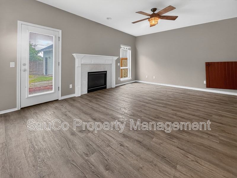 34333 E Columbia Ave - Photo 6 of 20