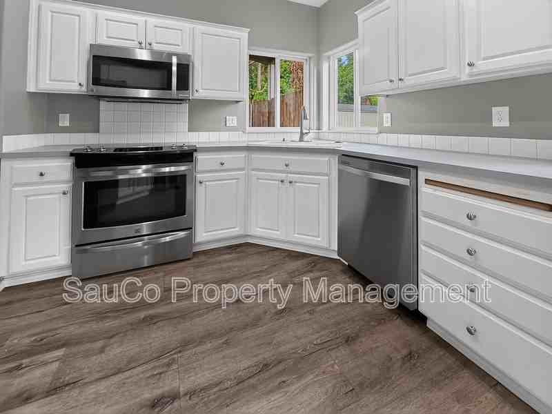 34333 E Columbia Ave - Photo 7 of 20