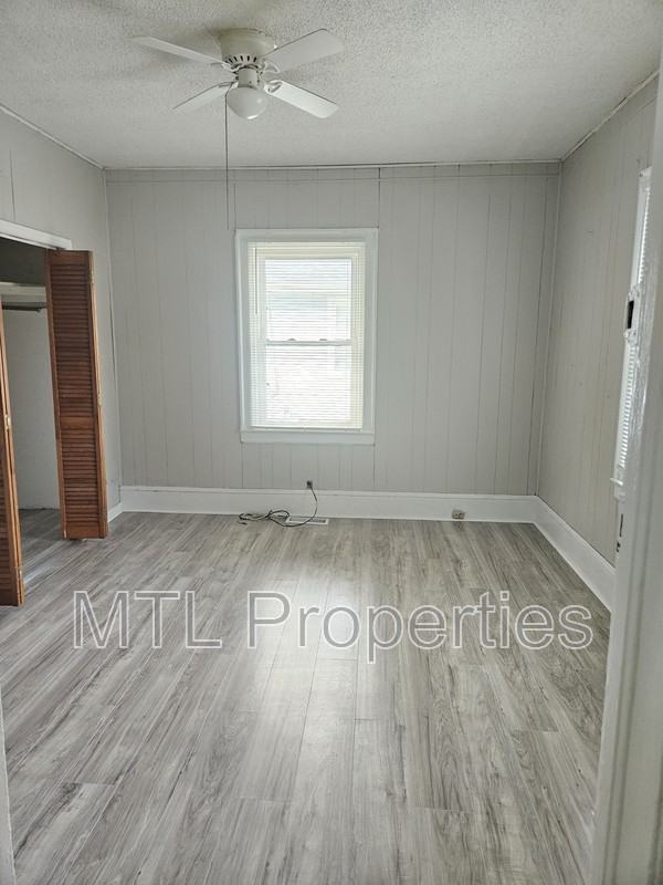 211 N King St - Photo 6 of 8