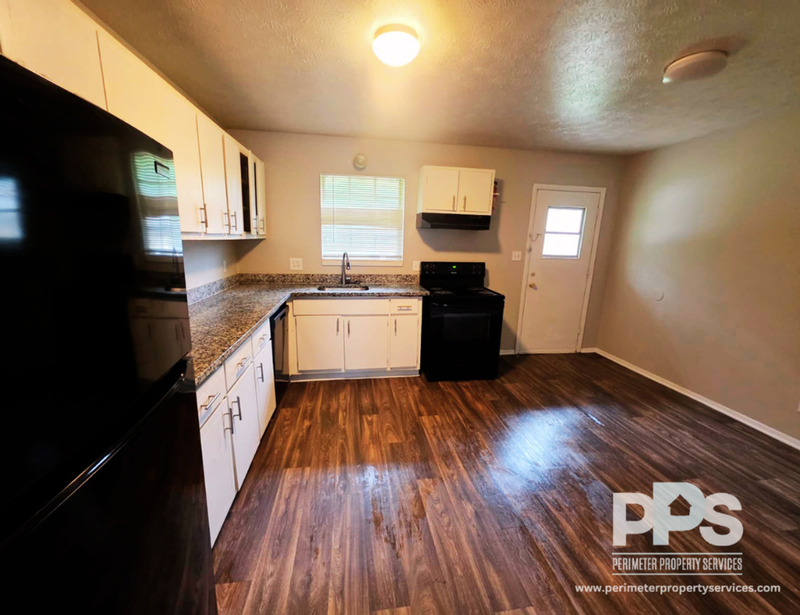 1731 Sams St Se - Photo 2 of 14