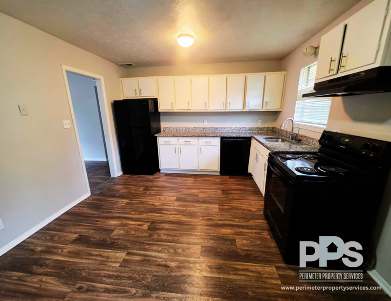 1731 Sams St Se - Photo 3 of 14