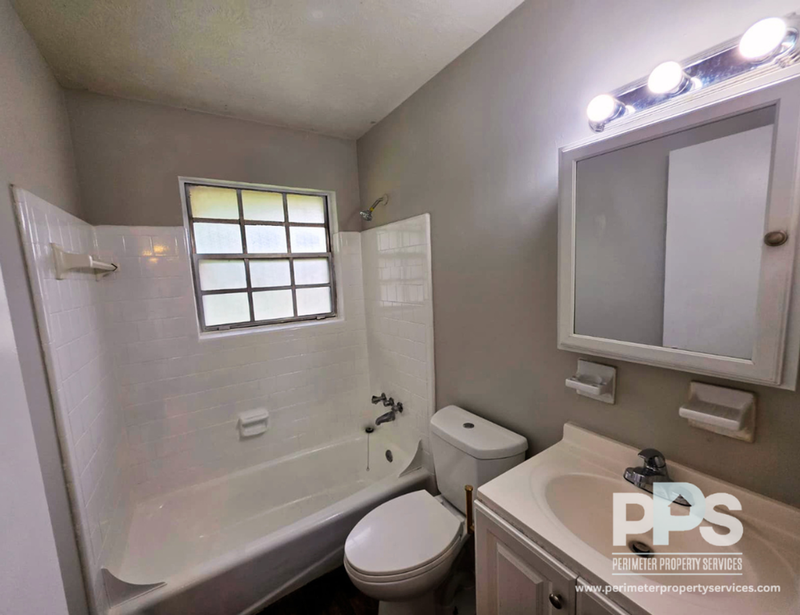 1731 Sams St Se - Photo 7 of 14