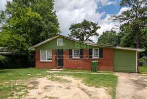 featured image of 5421 Susan Ln