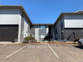 834 Se 42nd Ave - Photo 1 of 1
