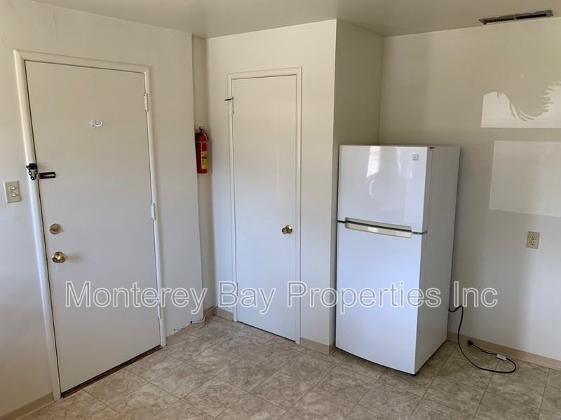 109 Solano Ave - Photo 7 of 11