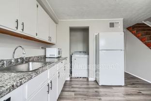 902 Catawba Ct - Photo 1 of 1
