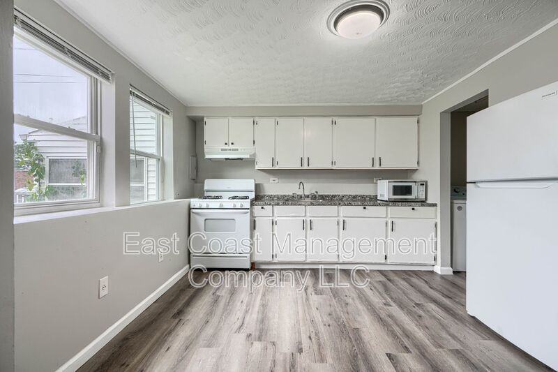 902 Catawba Ct - Photo 3 of 24