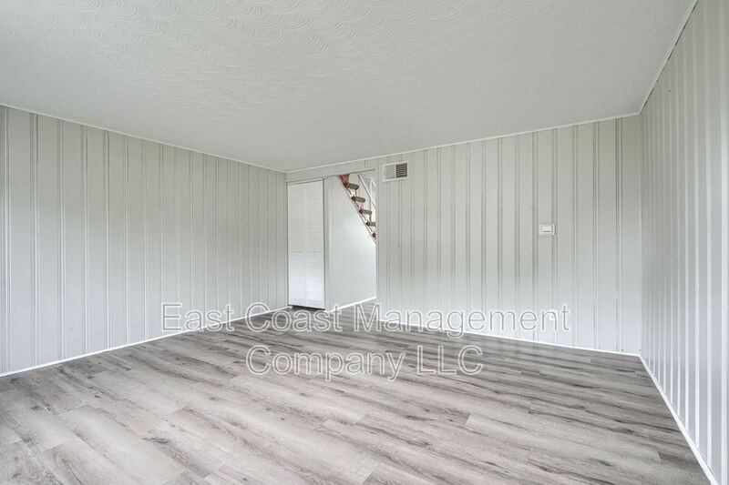 902 Catawba Ct - Photo 7 of 24
