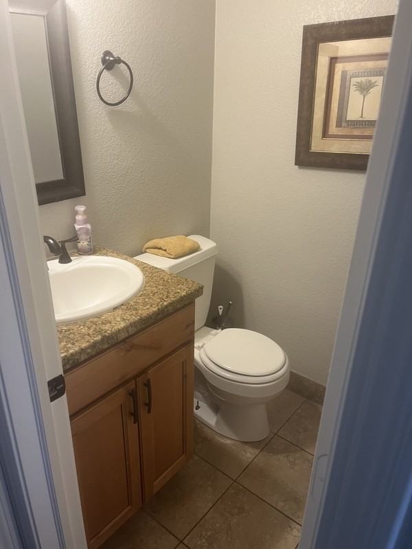 4735 Nelson St - Photo 2 of 11