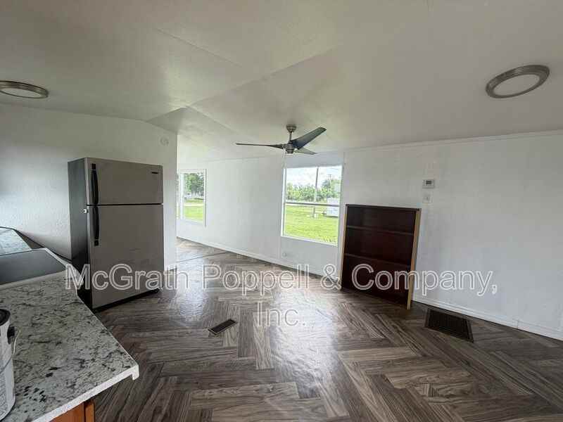 7229 Halima Rd - Photo 5 of 14