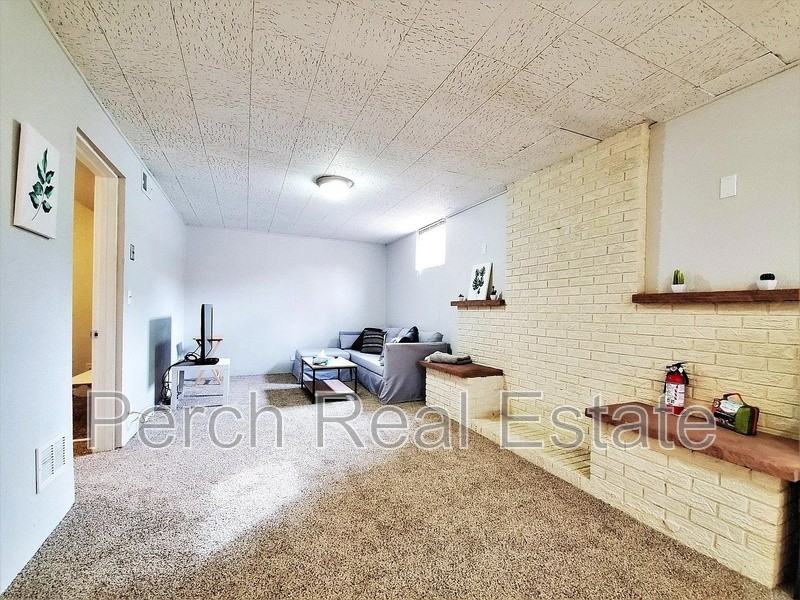 2431 Grove St - Photo 3 of 22