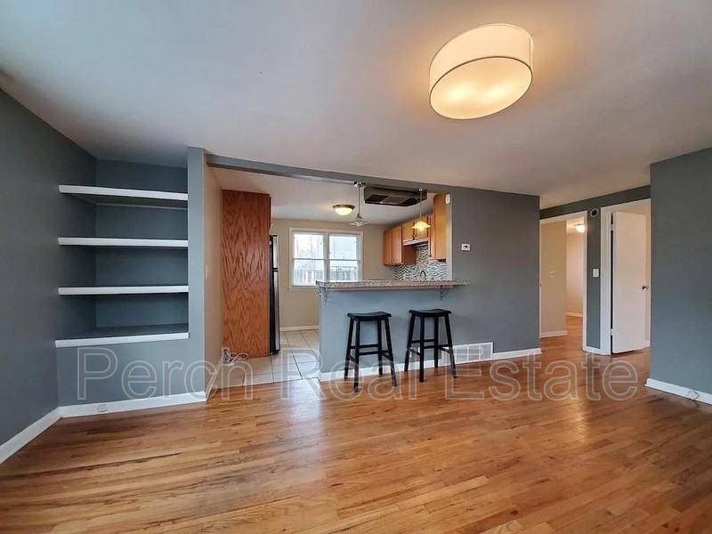 2431 Grove St - Photo 6 of 22
