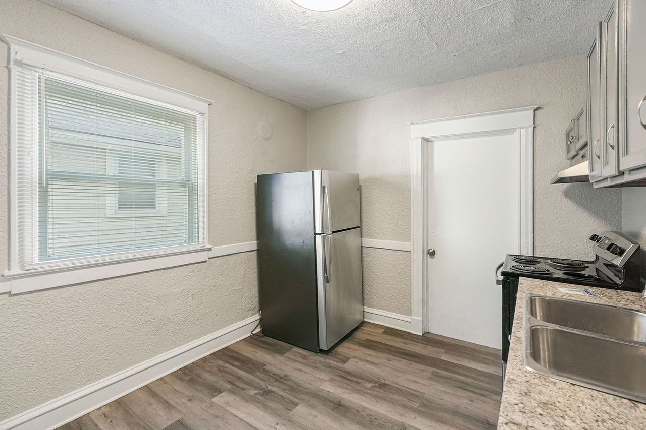 4119 Montgall Ave - Photo 3 of 17