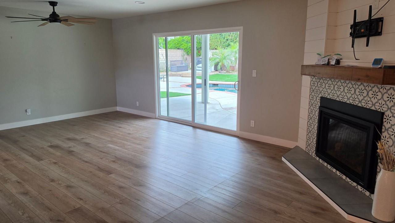 5552 Tammarisk Dr - Photo 3 of 27