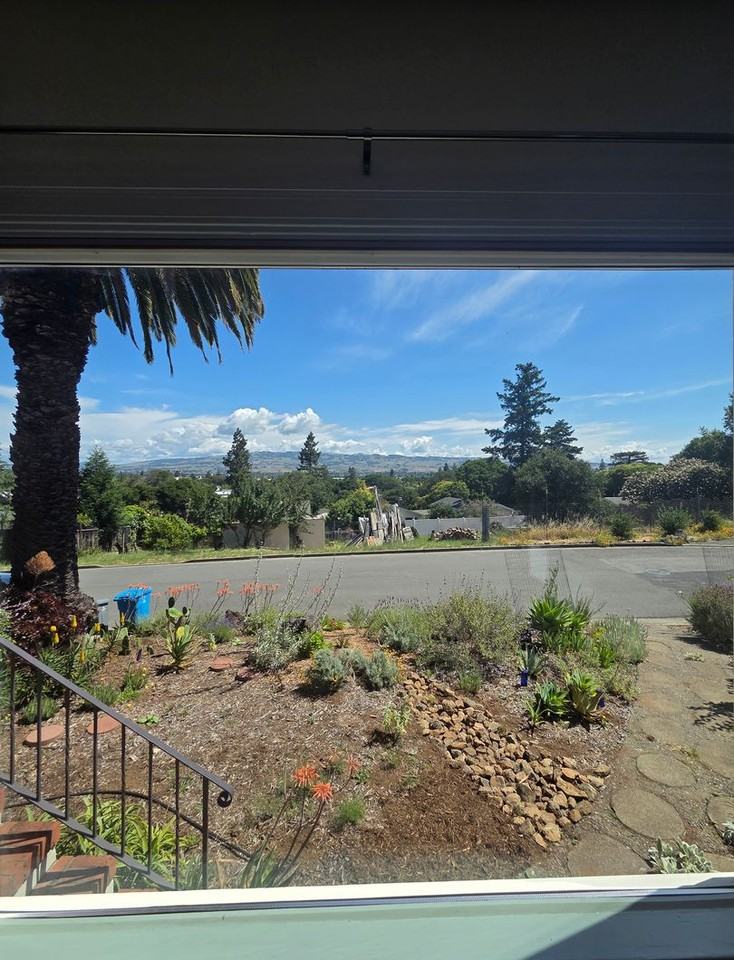 5 Nob Hill Ter - Photo 3 of 23