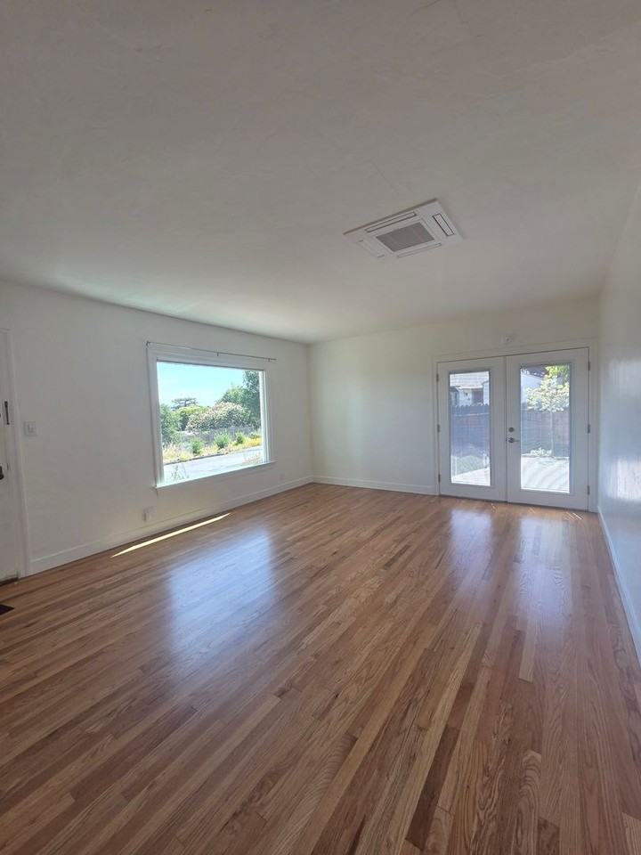 5 Nob Hill Ter - Photo 4 of 23