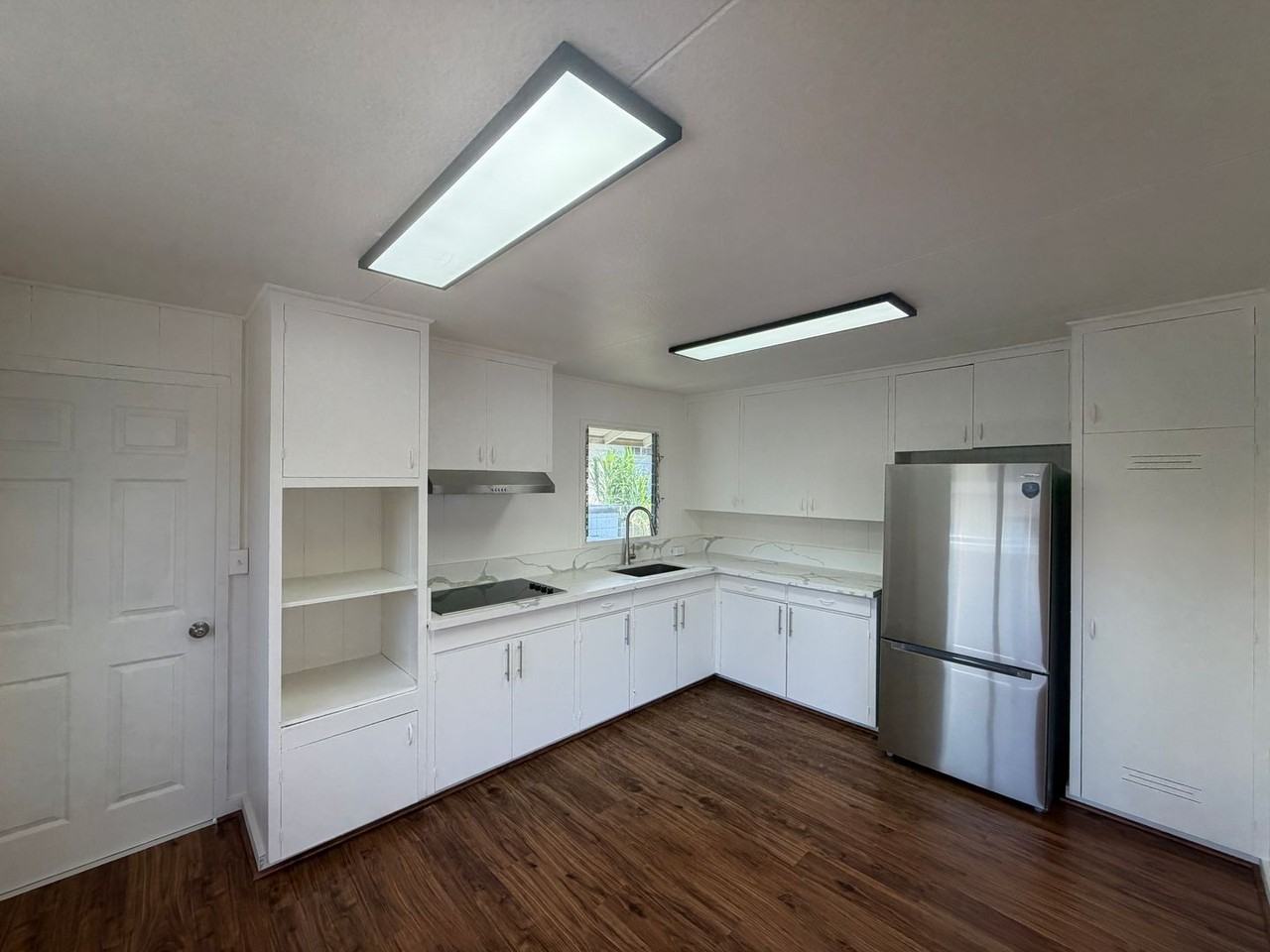 3022 Makini St - Photo 4 of 28