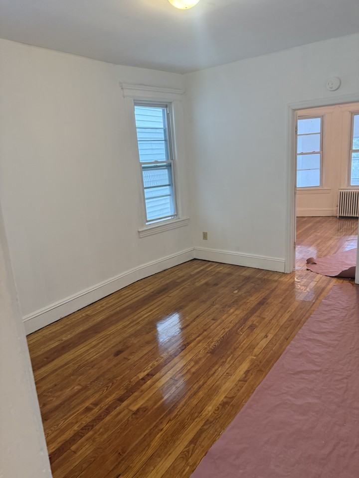 32 E 35th St #2 - Photo 6 of 7