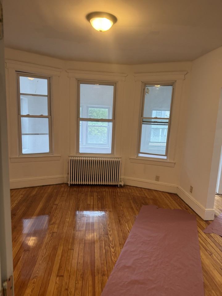 32 E 35th St #2 - Photo 7 of 7