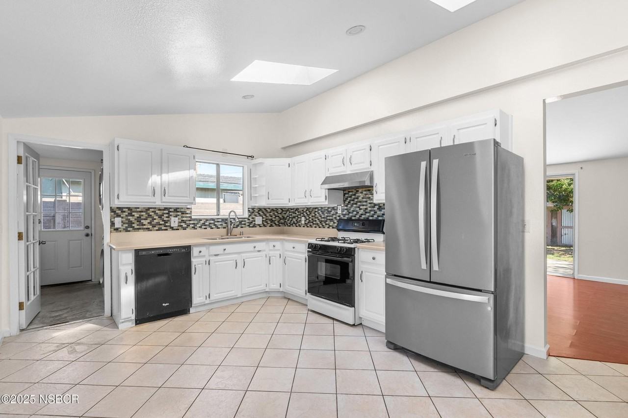 400 E Cherry Ave #NA - Photo 5 of 20