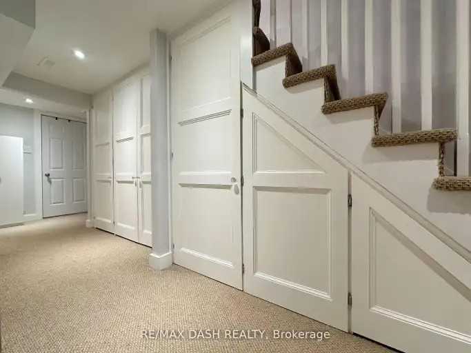 24 Berkshire Ave - Photo 3 of 22