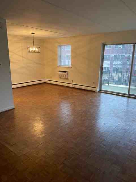 108 Windermere Ave - Photo 7 of 8