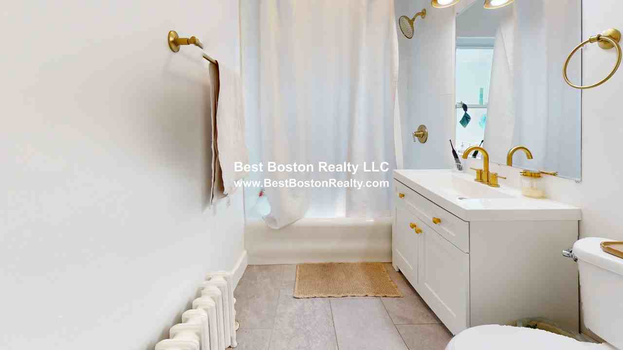 58 Wilbur St #3 - Photo 3 of 20