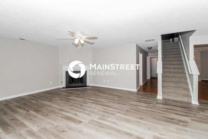 400 Pinevale Ct - Photo 2 of 17