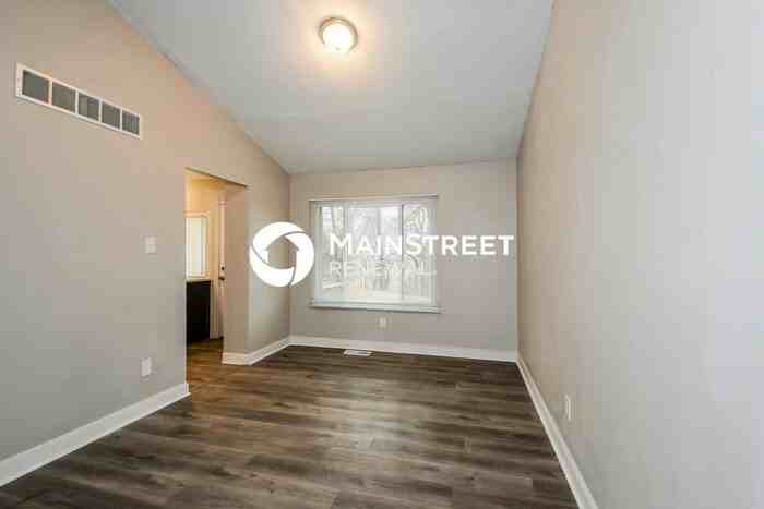 5364 Trailview Dr - Photo 4 of 15