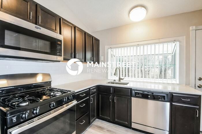 5364 Trailview Dr - Photo 5 of 15